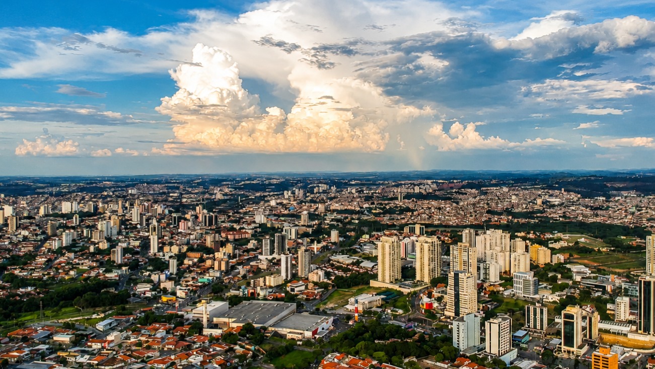 Lançamentos de médio e alto padrão cresceram 39% no interior de SP. O terreno mais barato explica tudo.